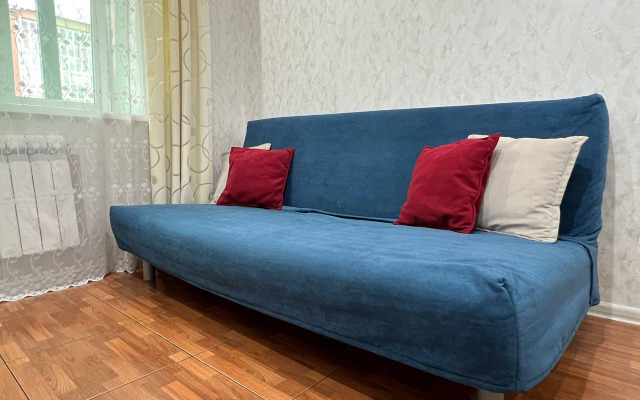 YEvro 2-kom Smolina 81-168 Ulan-Ude ZhD vokzal KakDoma Flat