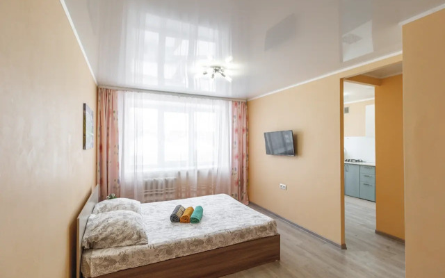 U Transportnoy Akademii Flat