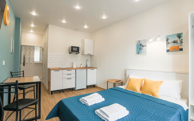 Solntse Ryadom S Politekhom Na 2 Gostya Apartments