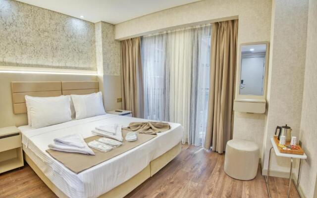 Flori̇na Hotel