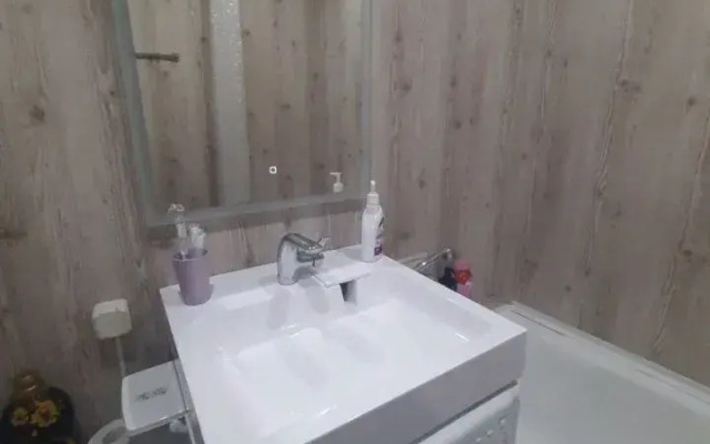 Na Ulitse Nikolaeva 42 Flat