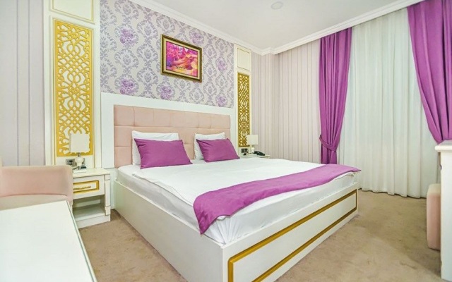 Maris Baku Hotel