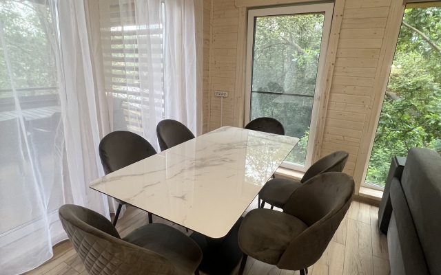 Частный дом Веселые гуси 2