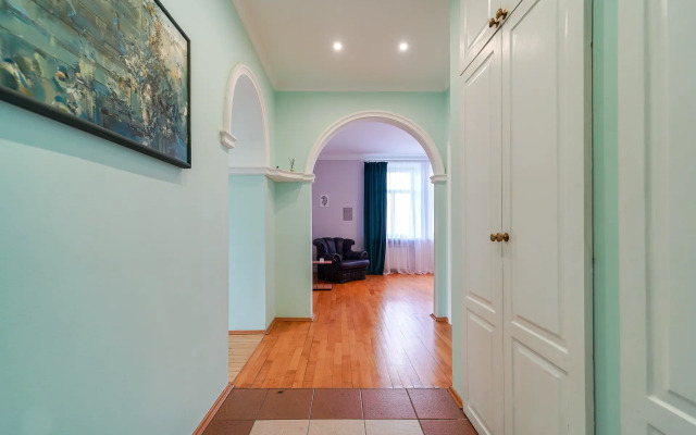 Na Krasnoarmeyskoy 24А Flat 3-room