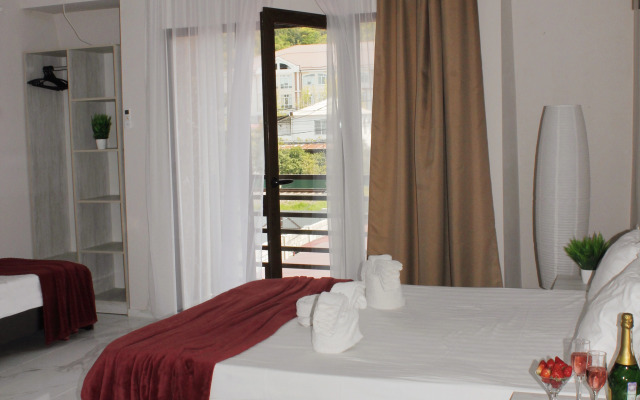 A-More Gagra Mini-Hotel