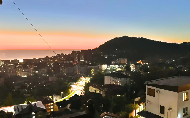 Апартаменты с видом на море и горы