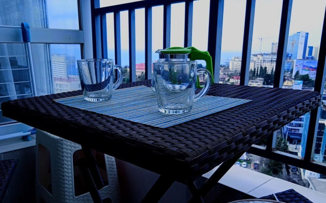 Prostornaya V 300 Metrakh Do Naberezhnoy Flat