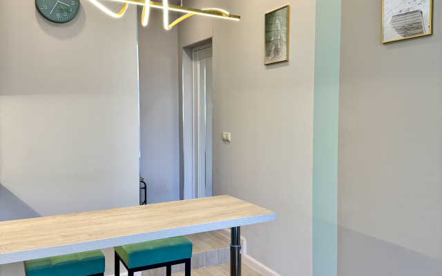 312.1 Botanicheskiy Sad Apartment