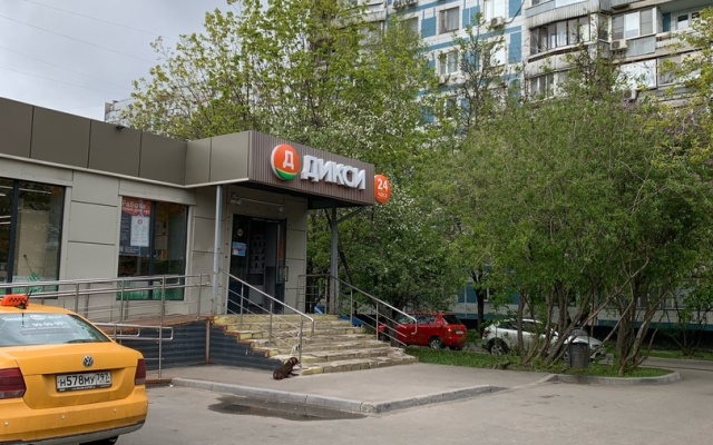 Vozle Kardiotsentra V Krylatskom Flat