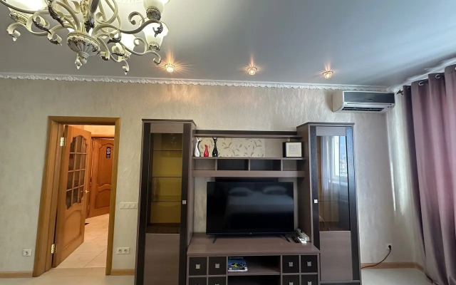 Apartamenty Roskoshnaya Kvartira Zhk"oktyabryskiy" Apartments
