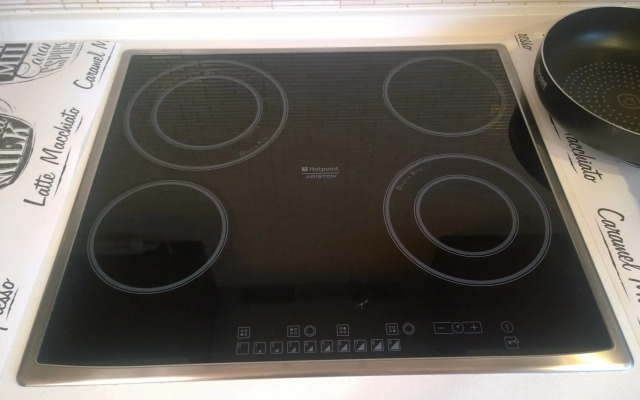 Апартаменты Near The Metro