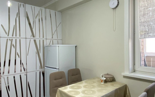 Svetlaya, uyutnaya yevrodvushka v khoroshem rayone Flat