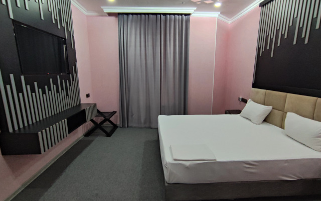 Corniche Baku White City Hotel