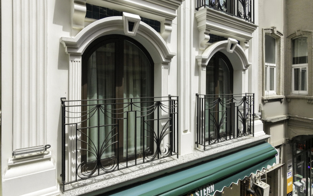 Stern Hotel Karakoy