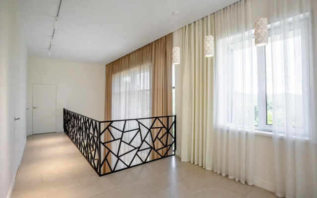 Eksklyuzivny Dom Na Chernoy Rechke Private house