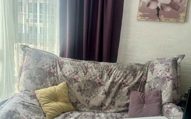 Dvukhurovnevaya 106 Flat