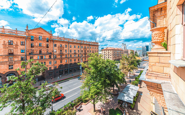 Uluchshennye Na Oktyabryskoy Ploschadi Apartments