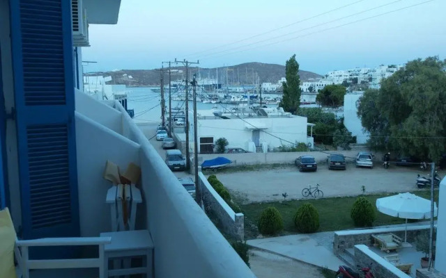 Отель Serifos Beach