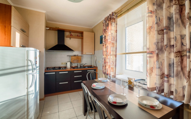 Sunny Volkov 21 Flat