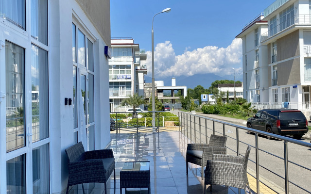 Bulvar Nadezhd 6/2 Apartments 1