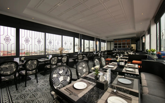 Chateau De Hanoi Boutique-hotel