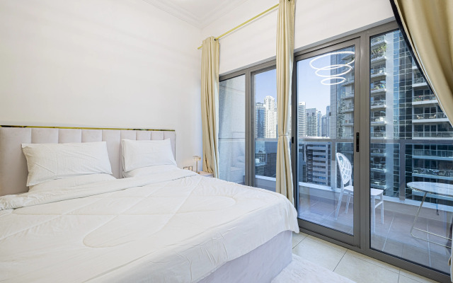 Luxury and Spacious Full Marina View Flat