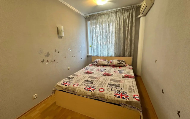 Marshala Zhukova 6 Okolo Lesa Flat