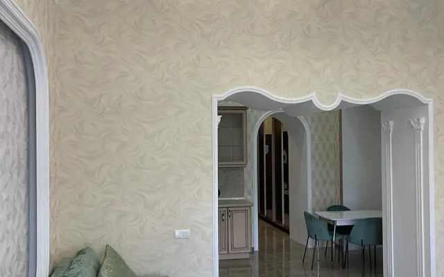 Апартаменты Делюкс премьер в Тавриде на набережной Ялты