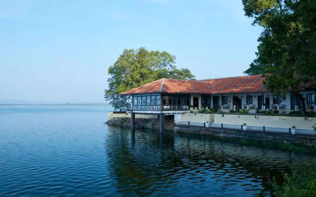 EKHO Lake House - From Colonial Bungalow to Royal Retreat