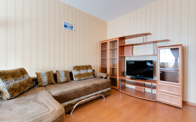 Comfort Apartment On Budapeshtskaya 7