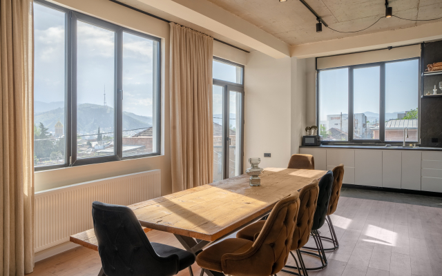 Trehkomnatniye Niabi Loft Apartments