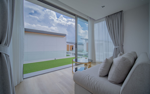 Zenithy 3BR with Pool by NLA Villa