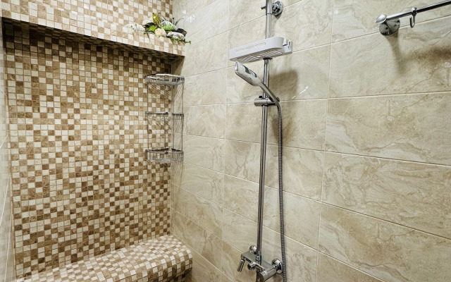 Na Nizhneimeretinskoy Ulitse 143 Flat