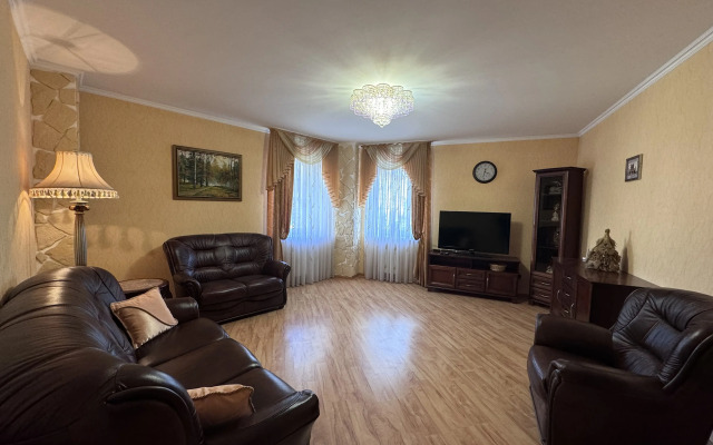 39kvartir Na M. Raskovoy 4 Apartments