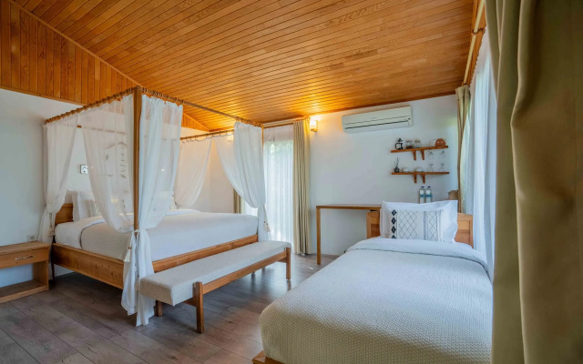 Etenna Beach Bungalows