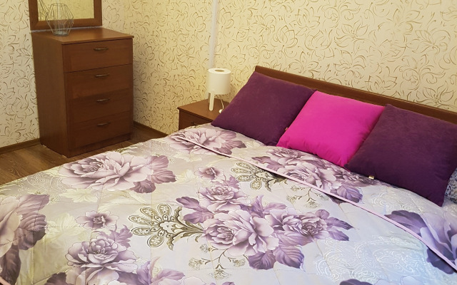 Квартира на Коммунальной 22а