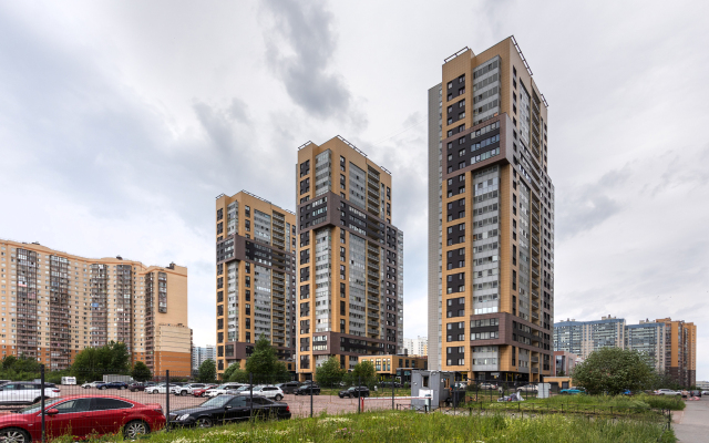 U Lakhta Tsentra Flat