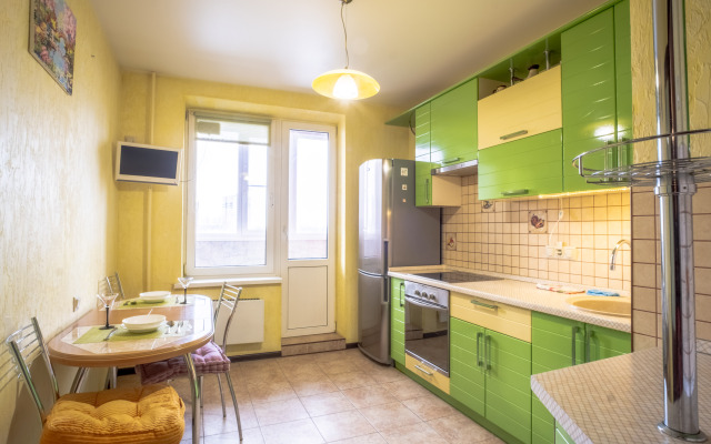 Квартира большая двухкомнатная в отличном районе