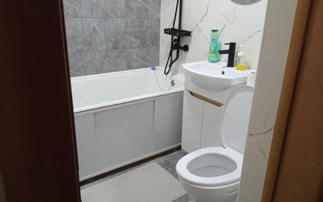 Uyutnaya  Kvartira - Yevrodvushka Flat