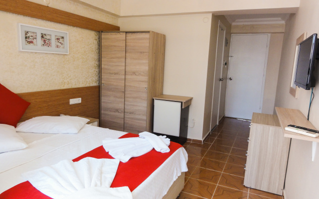 Altinersan Altinkum Didim Hotel