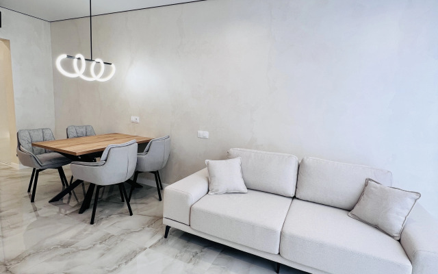 Lyuks S Vidom Na More Flat