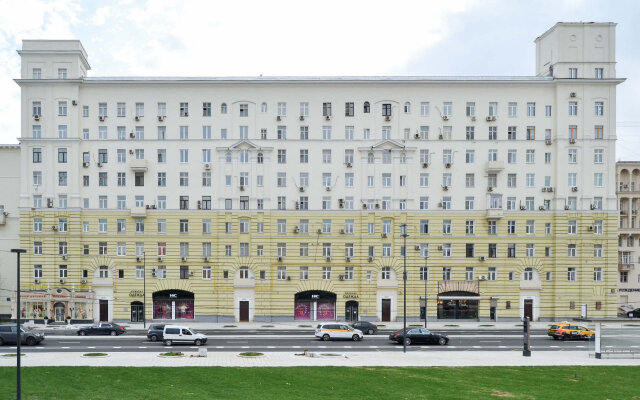 BonApart 3-kh komnatnye na Bolshoy Dorogomilovskoy 9 Apartments