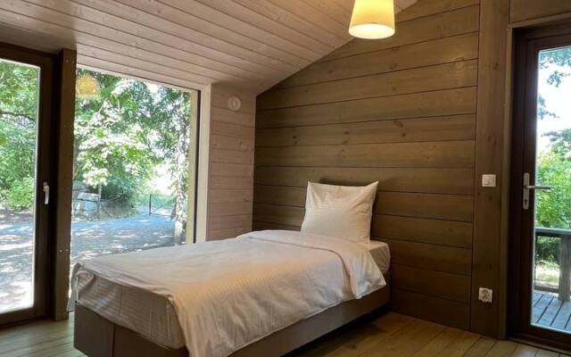 База Отдыха Эко-Отель Малиновка Village