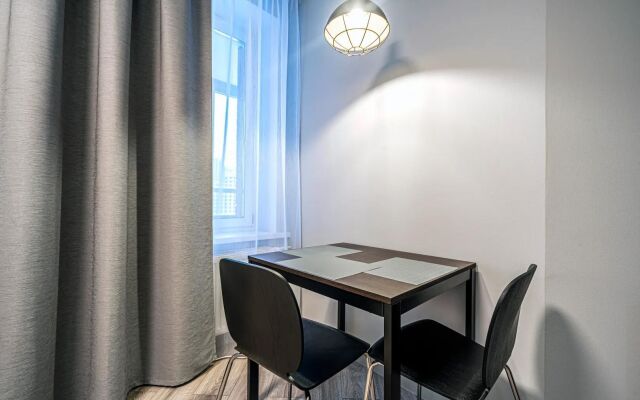 Studio Pioneer Flat