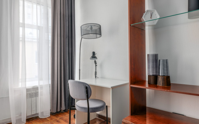 Апартаменты 3 спальни на Мойке