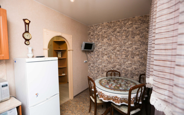 Dvuhmestnyie 16 Mikrorayon Apartments
