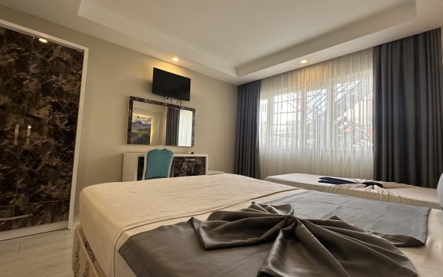 Dream Time Hotel