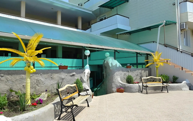 Tri Bogatyirya Guest House