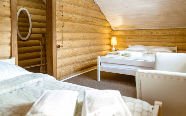 Paratunka Guest House