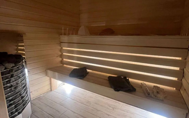 Частный дом Дом на горе с камином и сауной